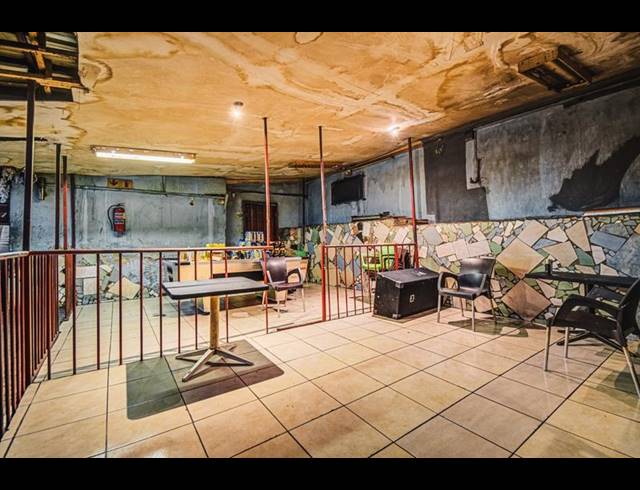 BUSINESS FOR SALE IN BELLEVUE